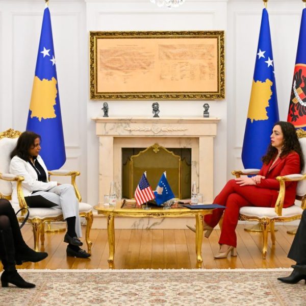 Osmani se sastala sa Pratipati,&hellip;