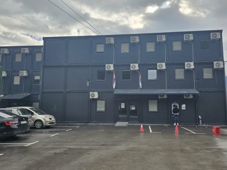 Danas isplata dečjeg, roditeljskog dodatka i ostalih davanja