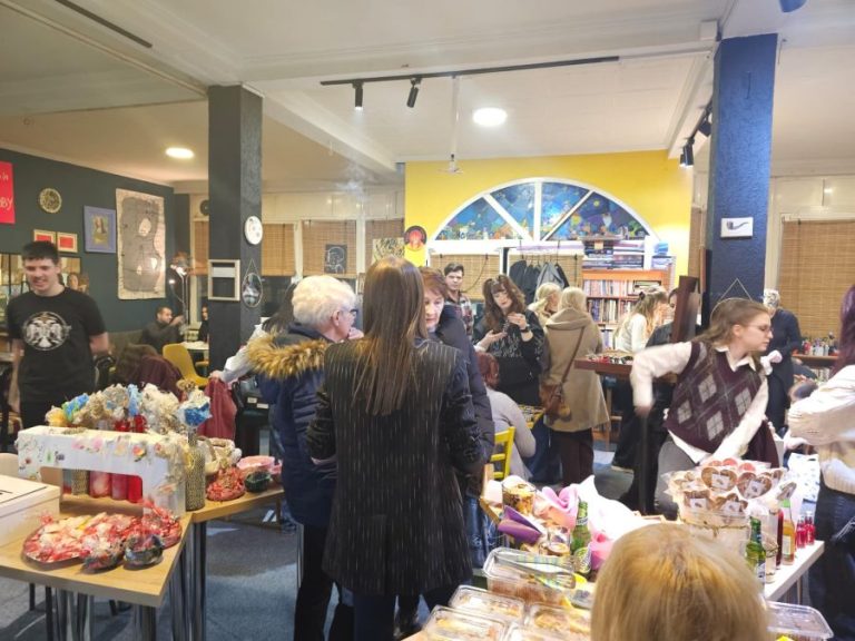 Otvorena Osmomartovska noćna pijaca u „Akvarijusu“