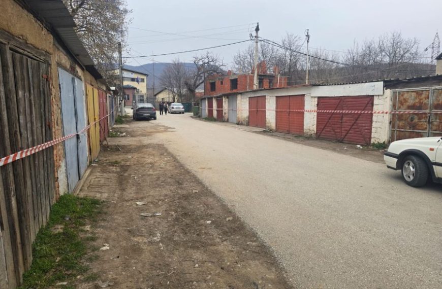 Trepča dala rok od 48 sati za uklanjanje garaža kod Pritvorskog centra u Severnoj Mitrovici