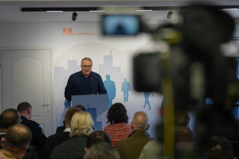 Rapajić: Primena zakona o strancima na KiM sprovodi se bez dogovora, Srbi moraju biti izuzeti