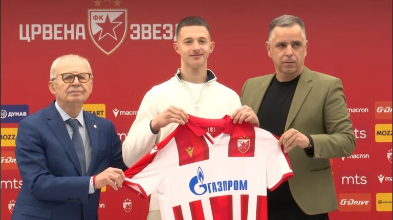Strahinja Malinovski iz Lapljeg Sela potpisao profesionalni ugovor sa FK Crvena zvezda