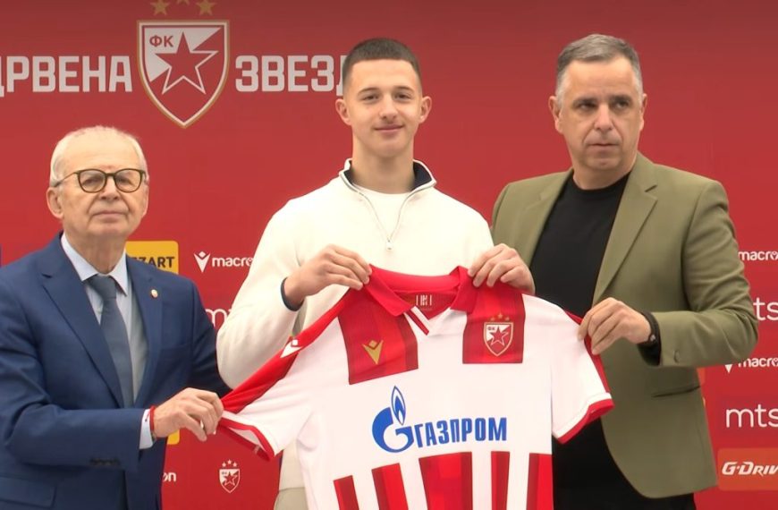 Strahinja Malinovski iz Lapljeg Sela potpisao profesionalni ugovor&hellip;