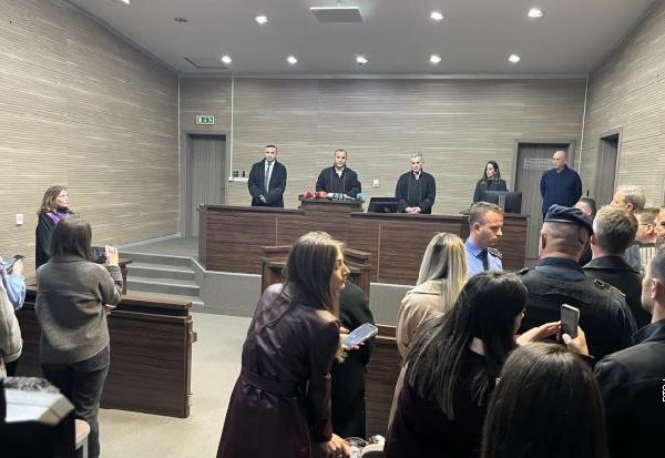 Zoran Kostić i Dragan Milović&hellip;