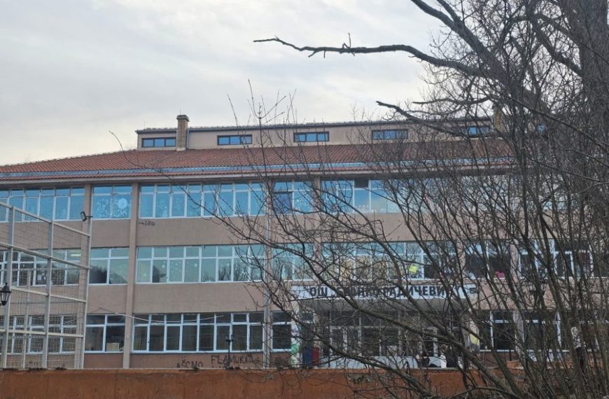 Drugi dan završnog ispita – osmaci polažu test iz matematike