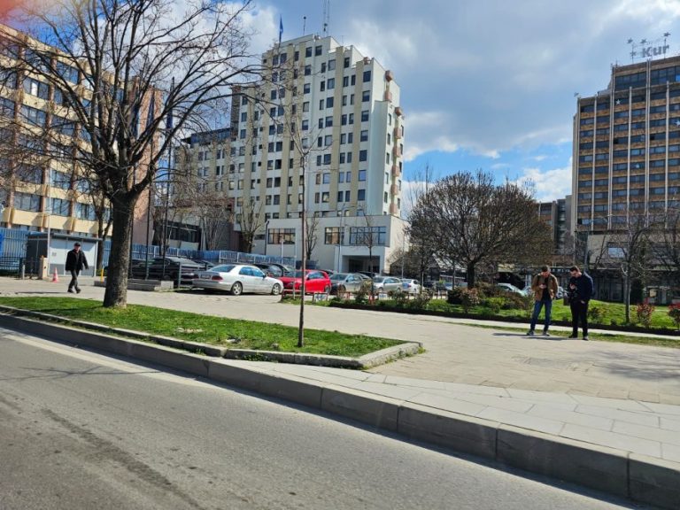 Priština: Podignute optužnice protiv osam lica za korupciju i falsifikovanje dokumenata