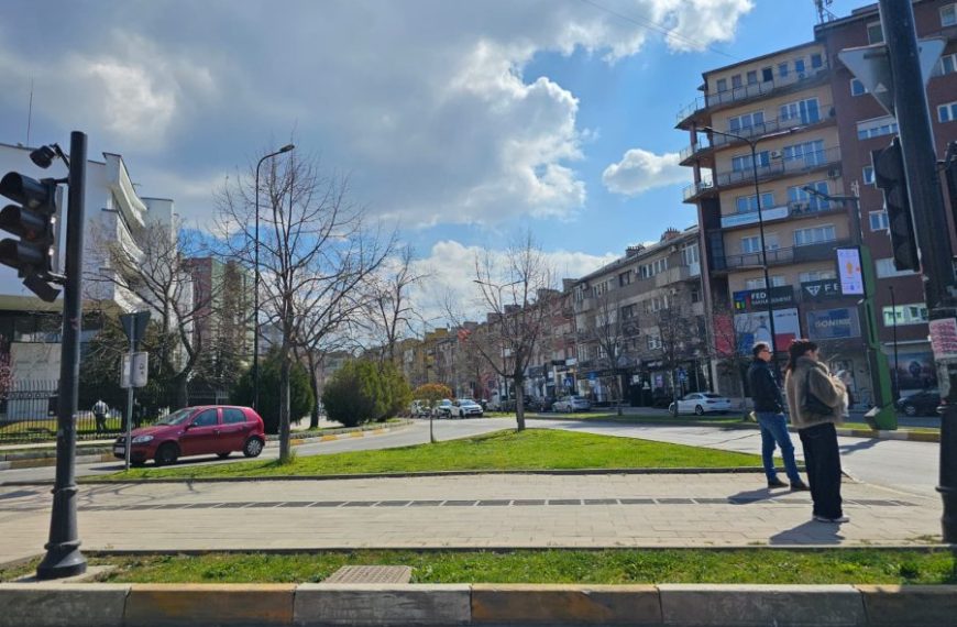 Marš u Prištini 12. septembra