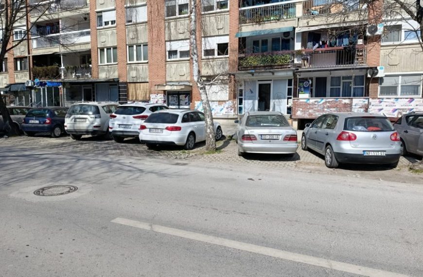 MUP Kosova: Zatamnjena stakla dozvoljena samo fabrički