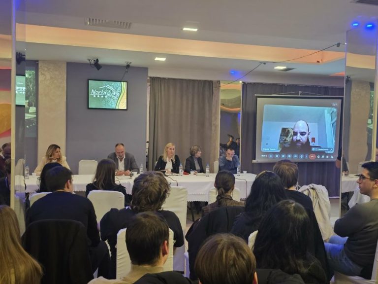 Prof. Orlović: „Normalizacija“ dovela Srbe do zida; Nenezić:&hellip;