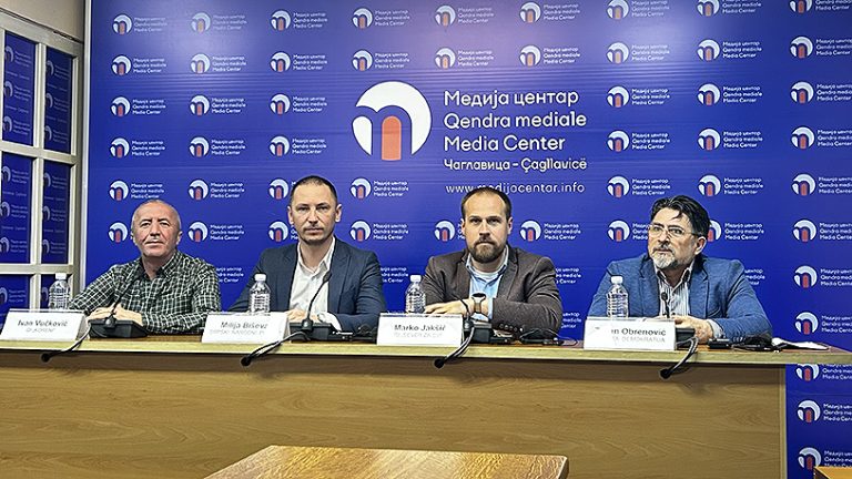 Srbi sa Kosova oštro na Vučićevu izjavu: „Celokupna politika Srbije se svela na kontejner“