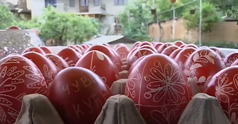 Od Sredoposnice do Vaskrsa: Jedinstvena tradicija ukrašavanja jaja u Orahovcu i Velikoj Hoči