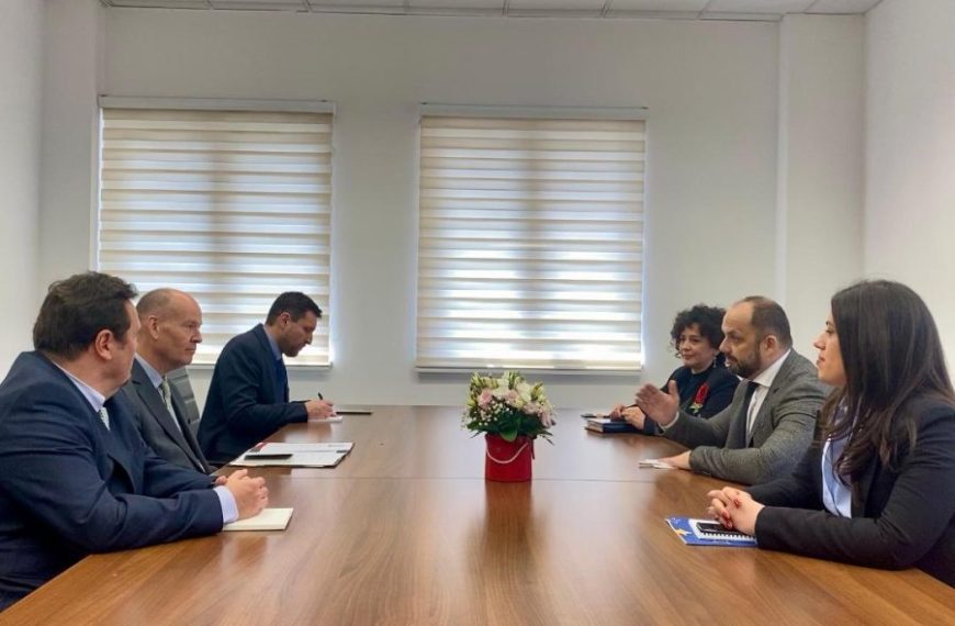 Radojević sa novim šefom UNMIK-a: Zabrinutost zbog primene Zakona o strancima