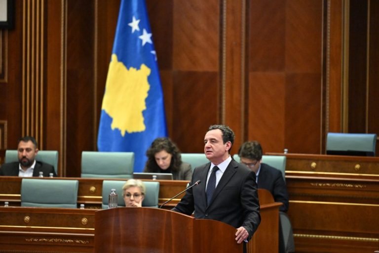 Kurti optužio medije da sarađuju sa neprijateljima Kosova