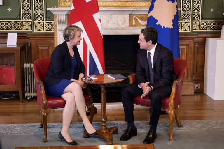 Kurti u Londonu sa ministarkom spoljnih poslova Velike Britanije