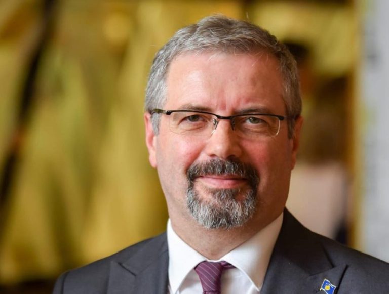 Bajrami preuzima ulogu glavnog pregovarača u dijalogu sa Srbijom