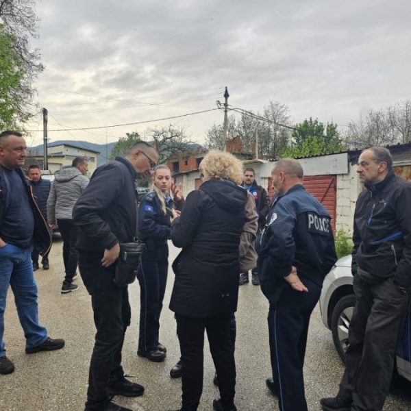 Severna Mitrovica: Razvučene žute trake‚&hellip;