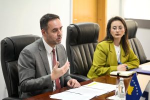 Kandidati Samoopredeljenja povukli se iz predsedničke trke, sutra&hellip;