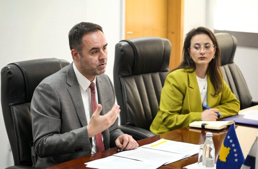 Kandidati Samoopredeljenja povukli se iz predsedničke trke, sutra ističe rok