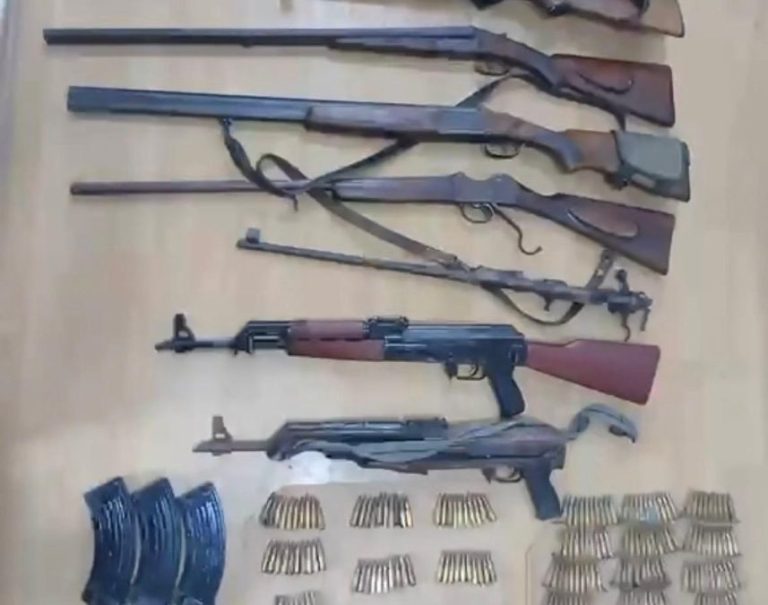 Svečlja: Zaplenjeno naoružanje, ručna bomba i 213 metaka u akciji u Zubinom Potoku