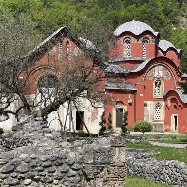 NVO: Sporne interpretacije i neprimereno…