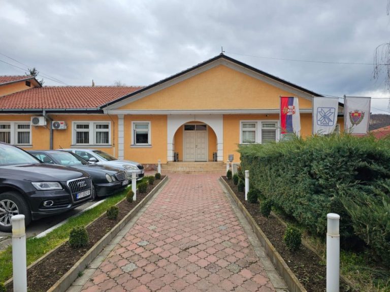 Kostić: Dokumenta za boravišne dozvole uvod u integraciju Univerziteta