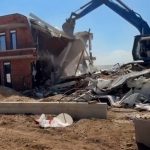 Priština ruši nelegalne kuće kod…