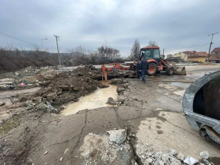 Sanirani kvarovi na vodovodnoj i kanalizacionoj mreži na više lokacija u Severnoj Mitrovici