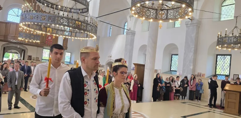 Venčanje Jovana i Maje u Sabornom hramu u Prizrenu