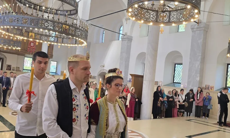 Venčanje Jovana i Maje u Sabornom hramu u Prizrenu