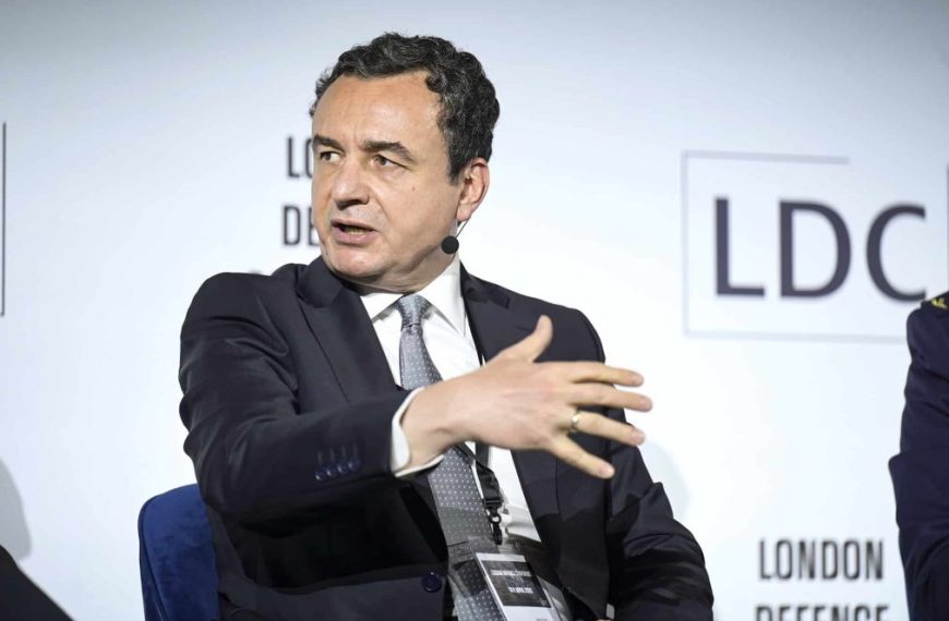 Kurti na konferenciji u Londonu: Srbija je „proxy“ Rusije sa 48 baza uz granicu