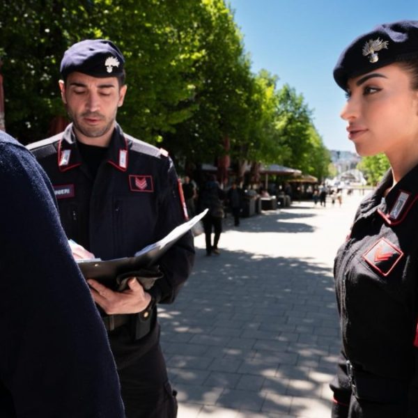 KFOR patrolira u Severnoj Mitrovici