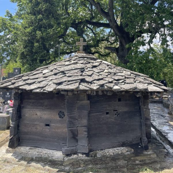 Pravoslavni vernici danas obeležavaju Svetog&hellip;