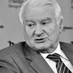 Preminuo Dragoljub Mićunović