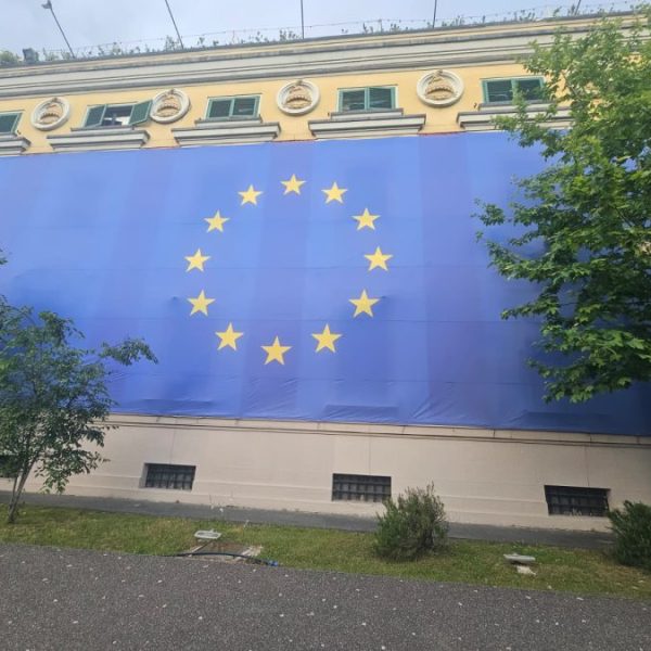 EU poziva na poštovanje i&hellip;