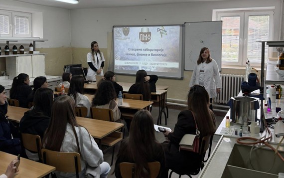 Nauka na dohvat ruke: PMF organizuje „Otvorene laboratorije“&hellip;