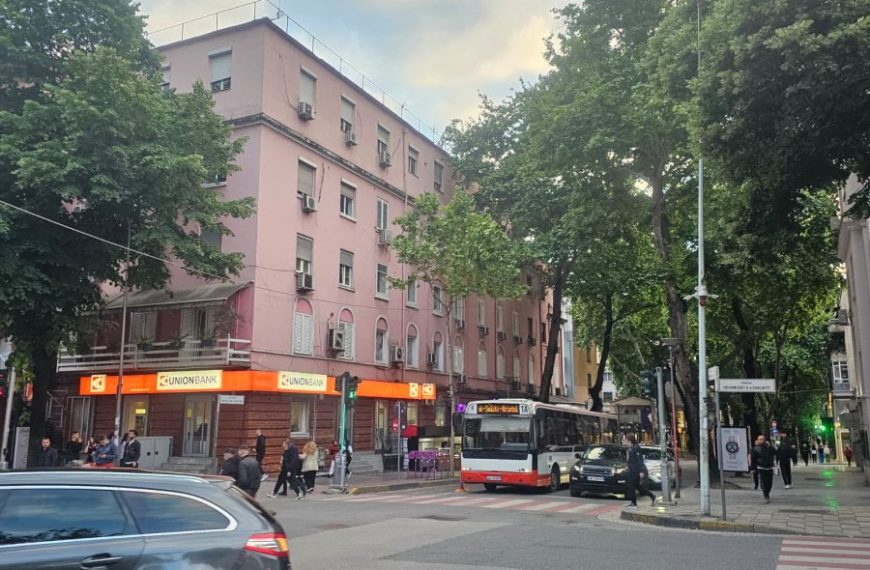 Više od dva miliona prelazaka granice između Kosova i Albanije tokom maja i juna