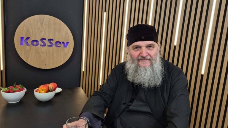 „Radije ću živeti i sa Albancem koji zna da se pokaje, nego sa onima u kojima nema pokajanja“
