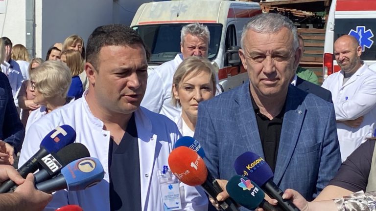 Elek u Gračanici: Protesti neće stati dok uhapšeni…