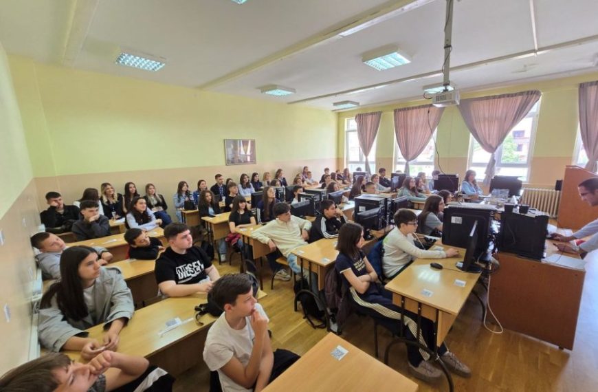 Od Fibonačija do programiranja: Mitrovički đaci na PMF-u
