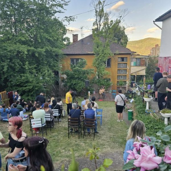 Mitrovica na jedno veče ličila…
