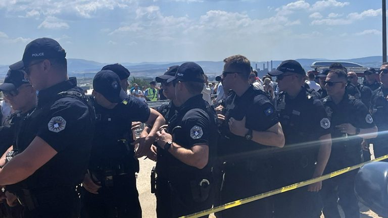 Kosovska policija: Privedeno 37 osoba zbog provociranja i podsticanja mržnje tokom obeležavanja Vidovdana