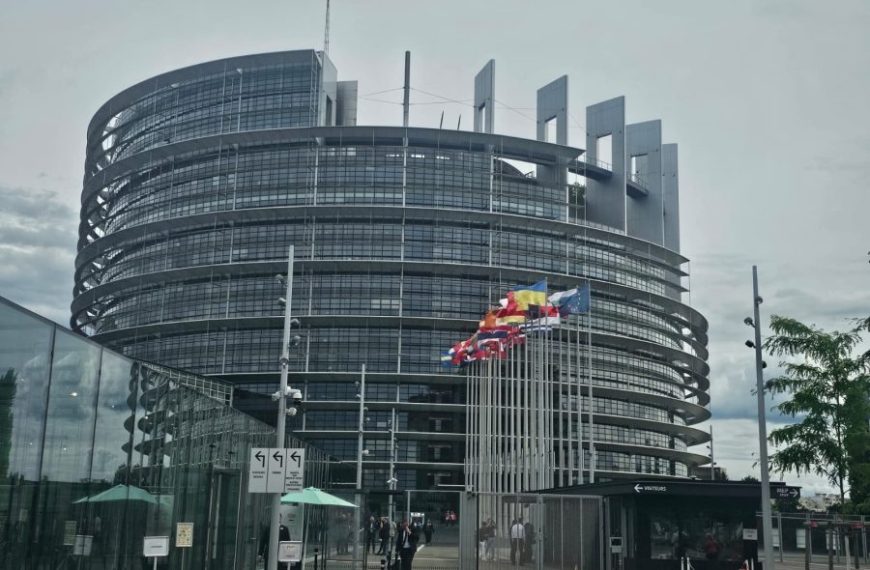 Evropski parlament usvojio izveštaj o Kosovu