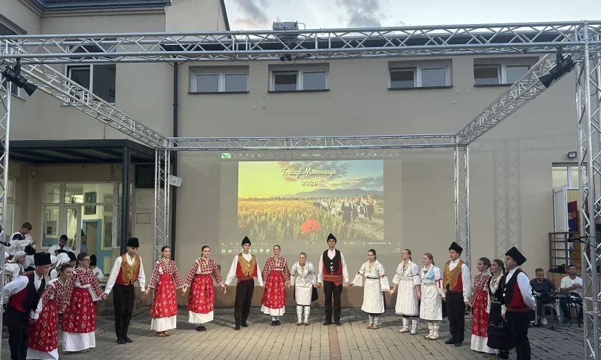 U Goraždevcu održana smotra folklora „Biser Metohije – Bogu na dar“