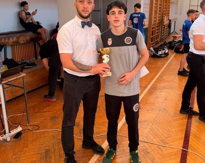 Tri medalje za Kik-boks klub 028 na Prvenstvu centralne Srbije