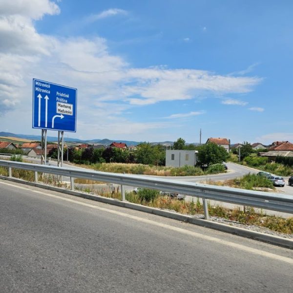 Dvoje stranih državljana zadržano zbog&hellip;