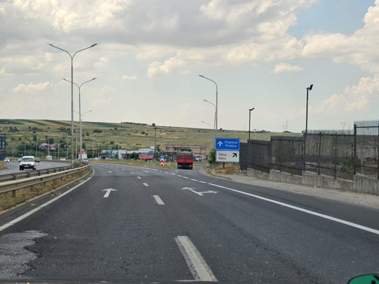 I danas ograničen saobraćaj za teretna vozila teža od 20 tona na autoputevima