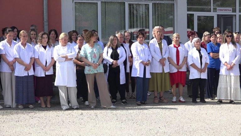 Nastavljeni protesti podrške uhapšenim direktorima na centralnom Kosovu