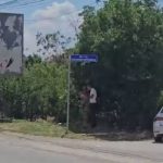 Policija sprečila postavljanje bilborda „Zavet&hellip;
