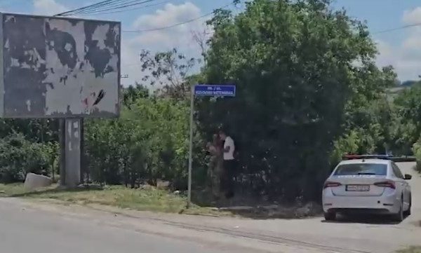 Policija sprečila postavljanje bilborda „Zavet&hellip;