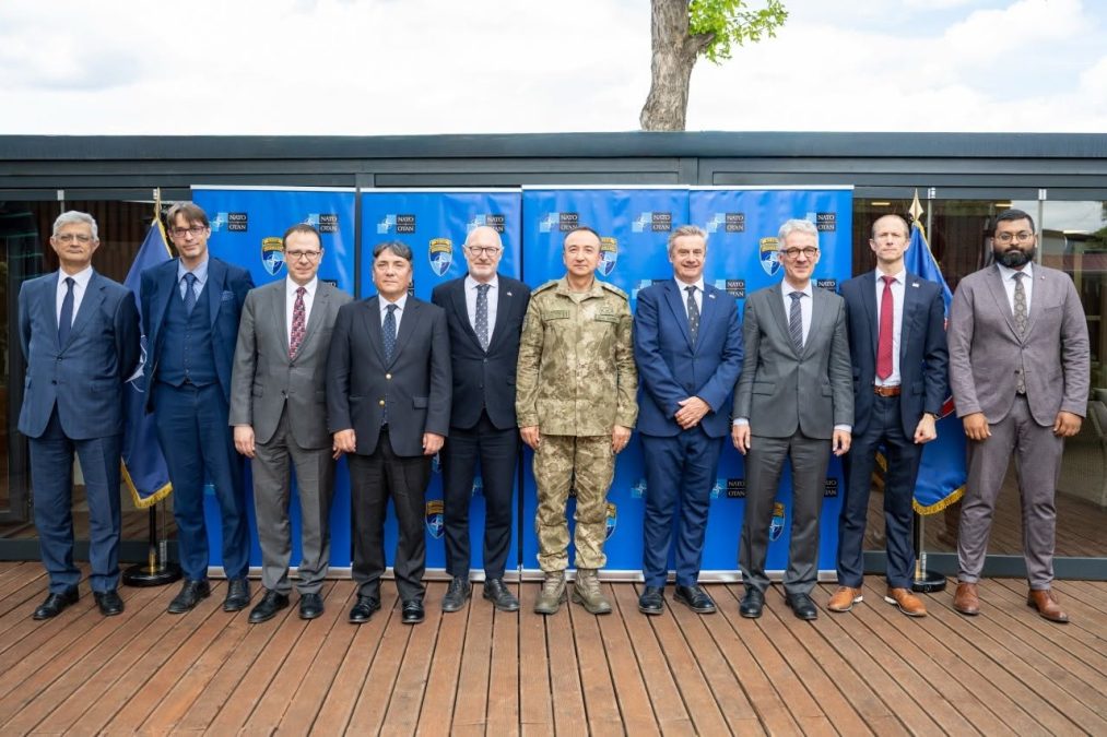 Komandant KFOR-a sa predstavnicima Kvinte i EU